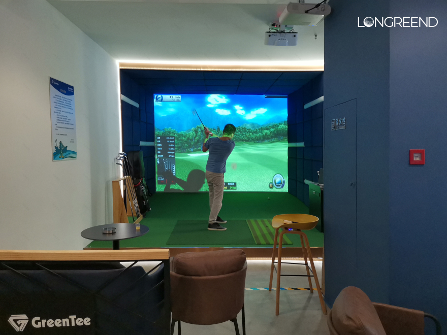 Tea room dining bar + indoor golf = perfect combination-7