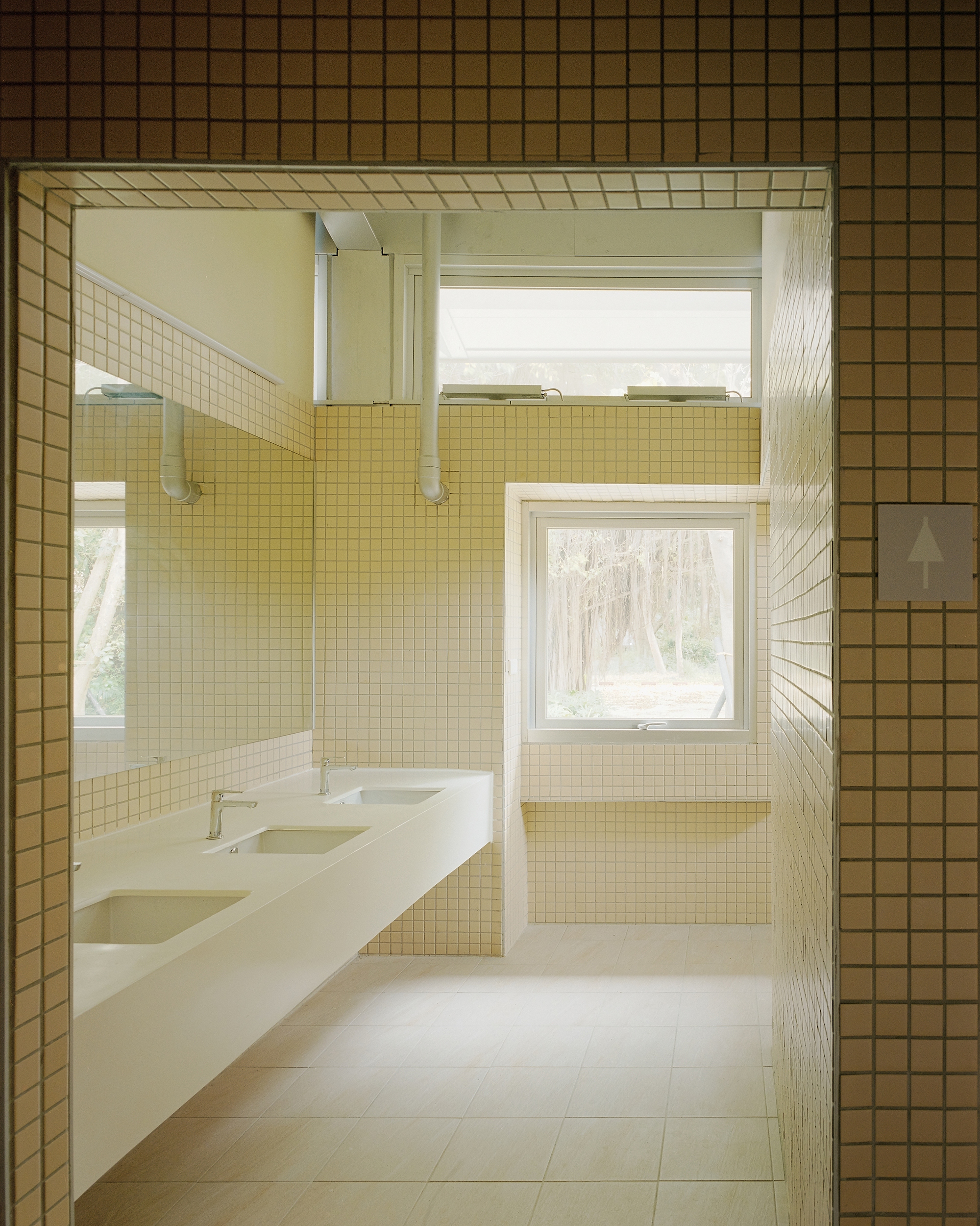 Hilltop House / Office Archipel-31