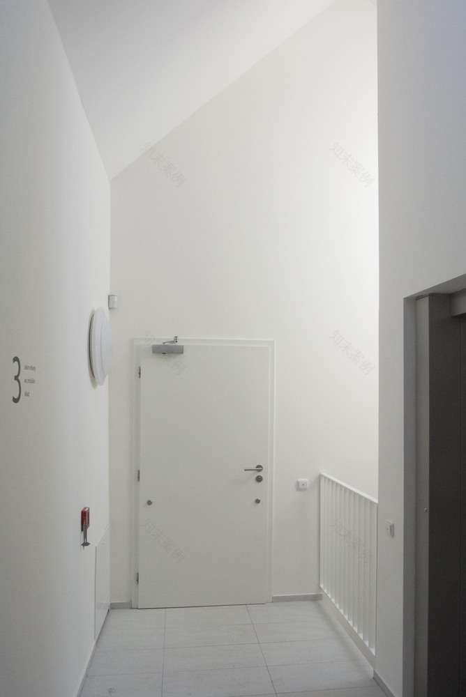 捷克利贝雷茨多功能中心建筑设计-44