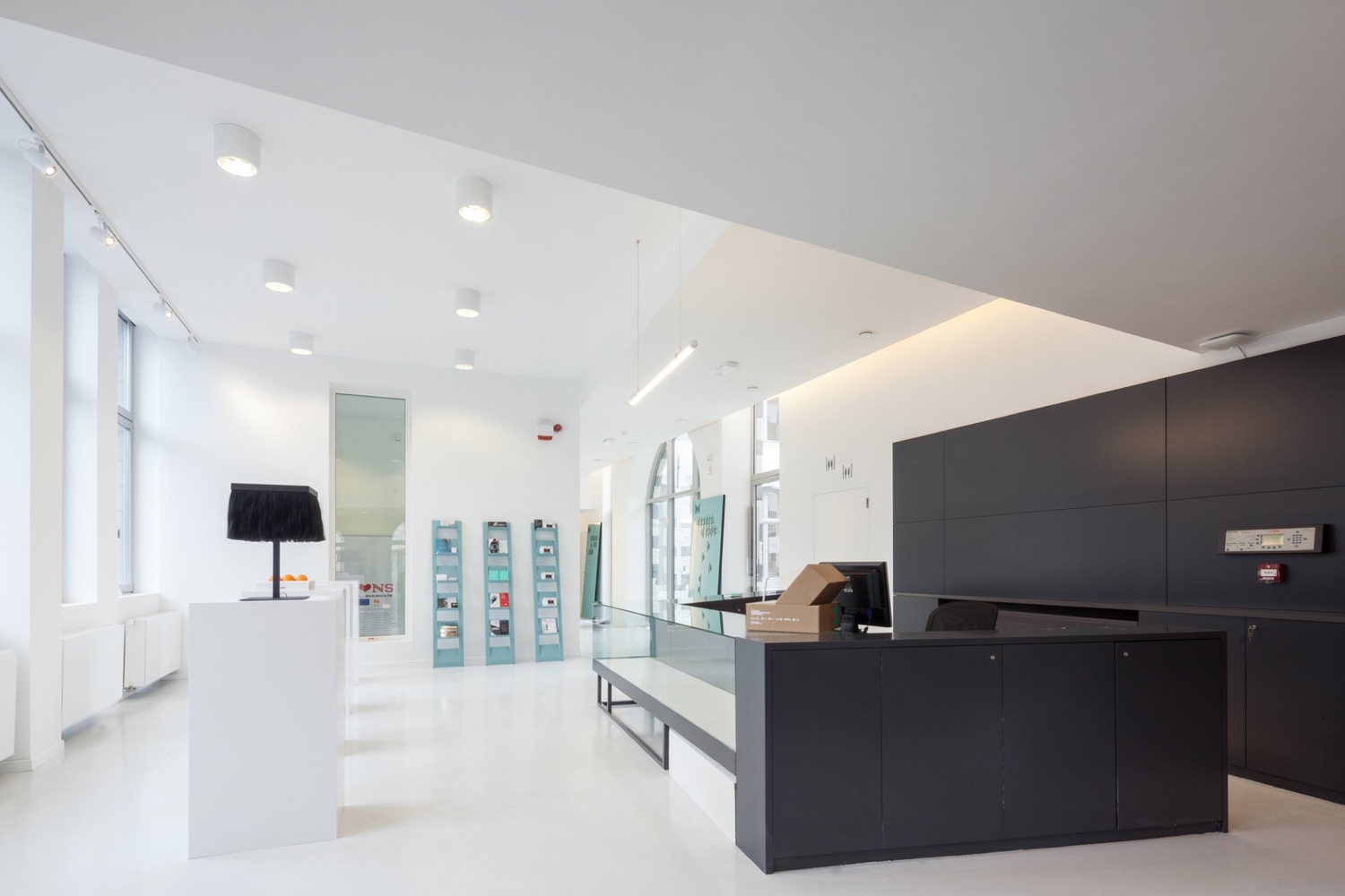 比利时十八世纪连栋住宅的现代翻新-76