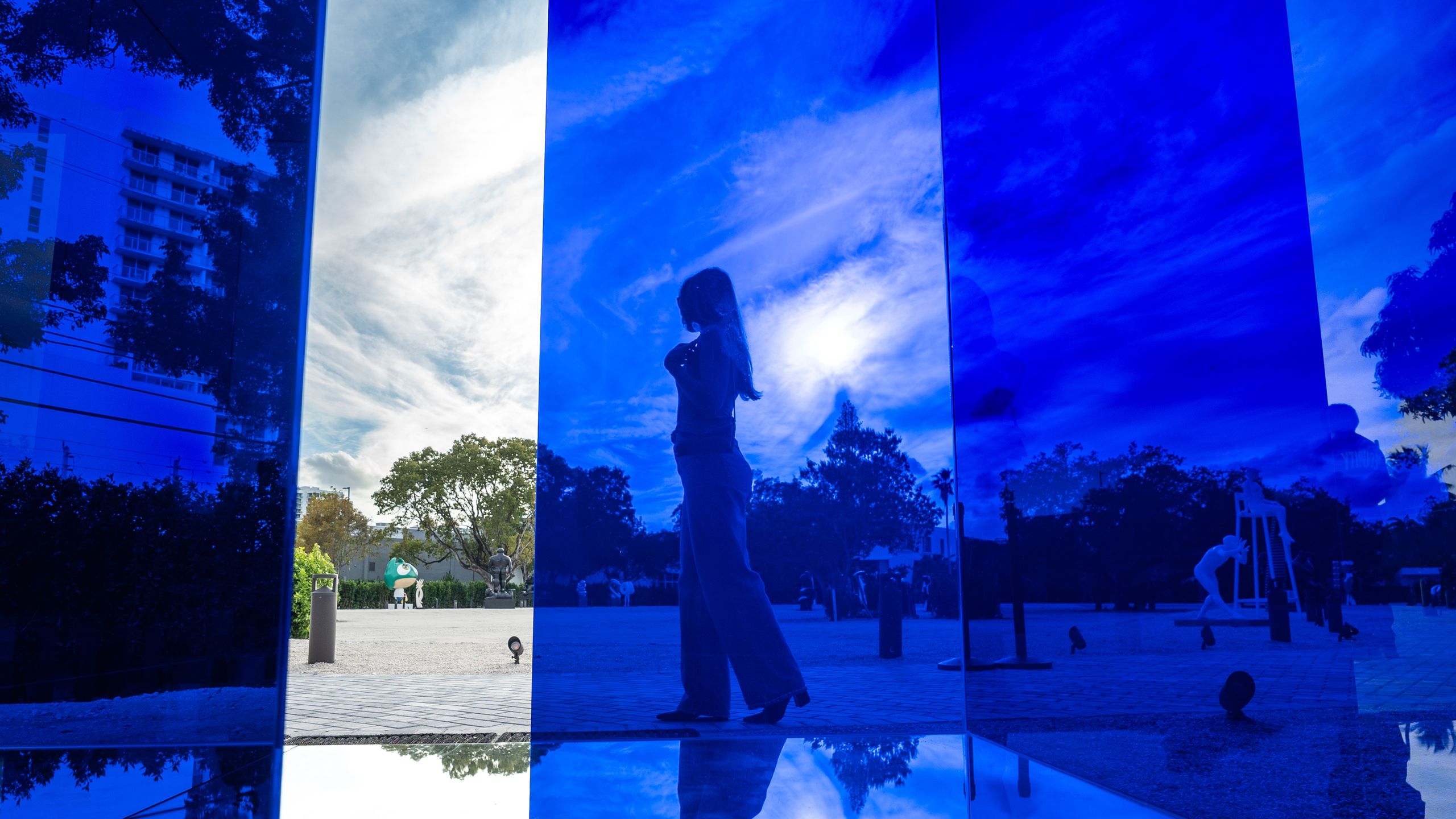 “Cubo Azul”（蓝色立方体）丨古巴哈瓦那丨古巴艺术家Rachel Valdés-2