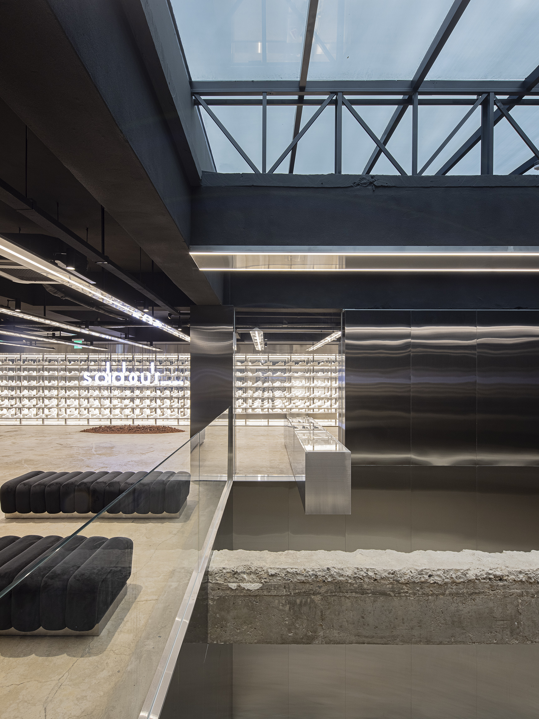 韩国 | SOLDOUT MUSINSA | 鞋店 | 2021 | WGNB-9