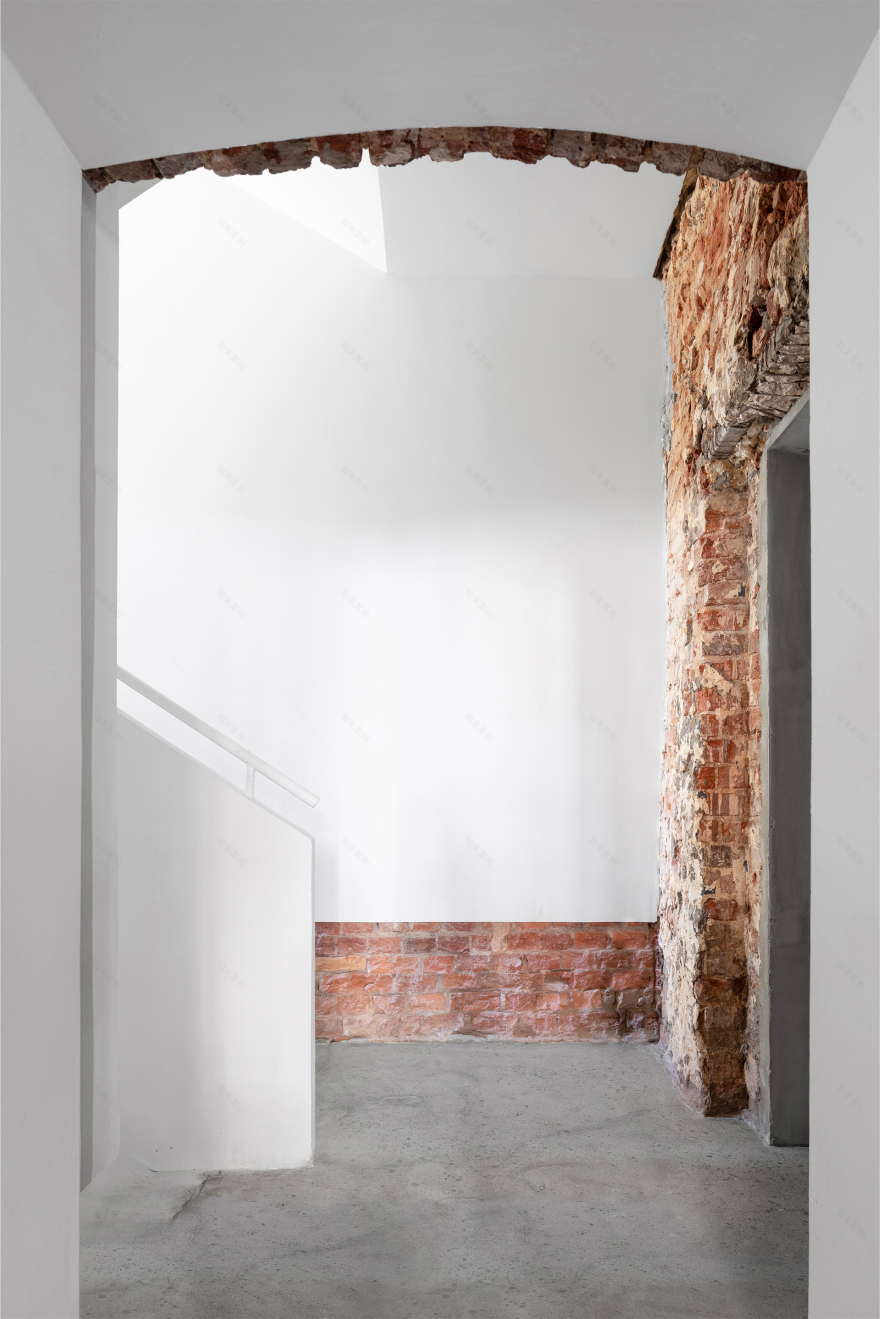 哈恰普里和葡萄酒内饰丨俄罗斯莫斯科丨Pravda Bureau + Elena Lokastova-27