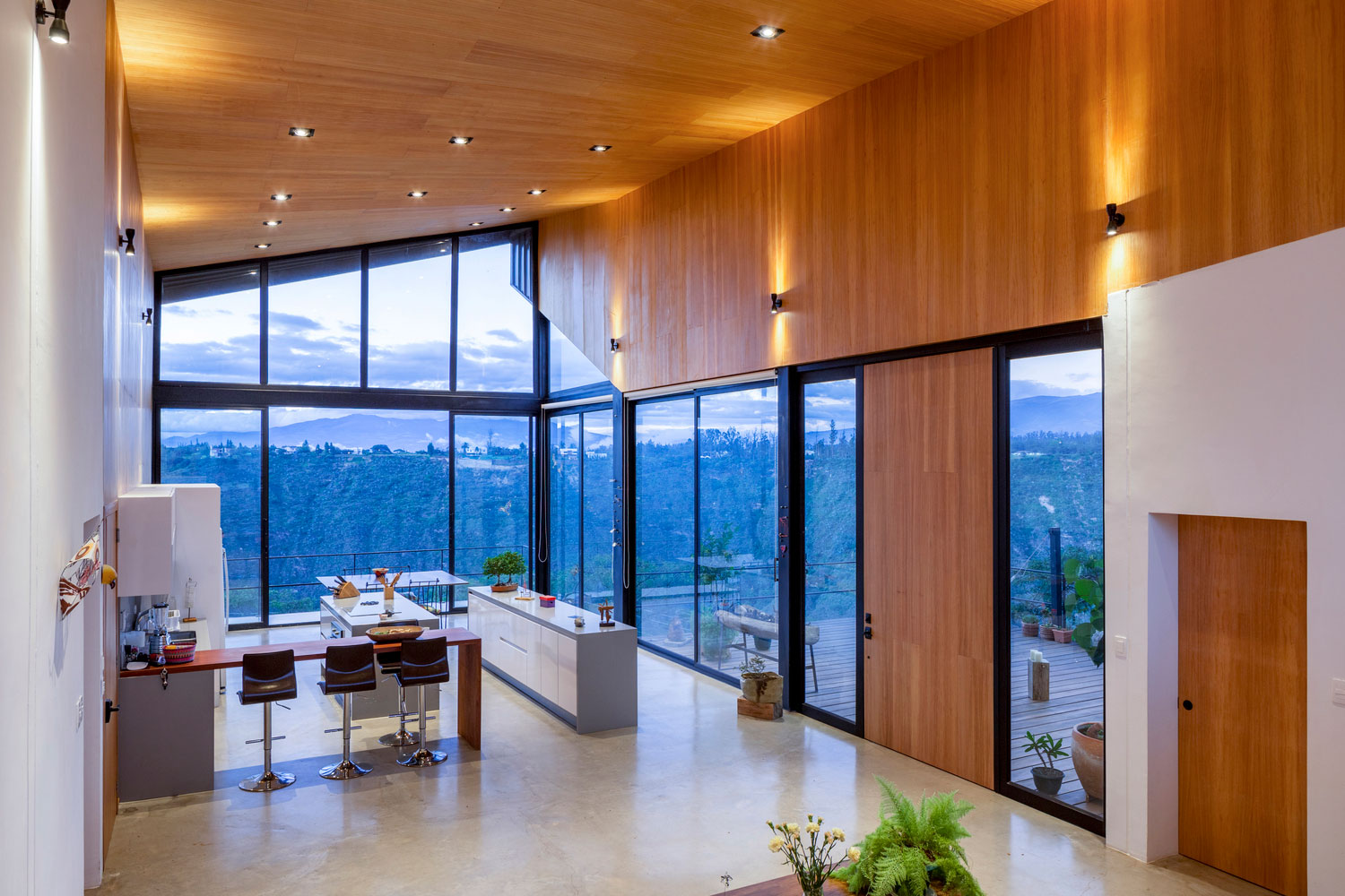 厄瓜多尔 Chiché河畔的现代绿意住宅-39