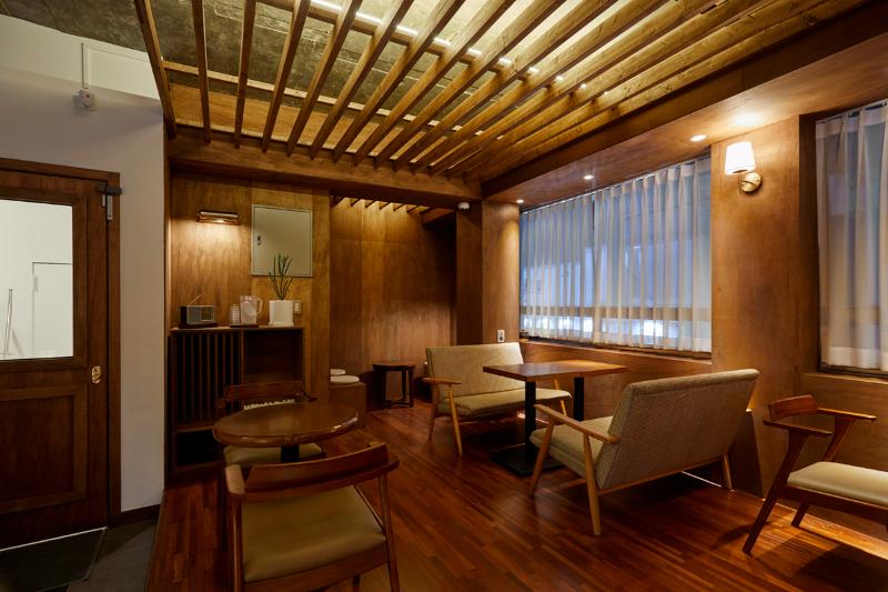 复古风情 14 坪小咖啡馆，打造温馨空间-6