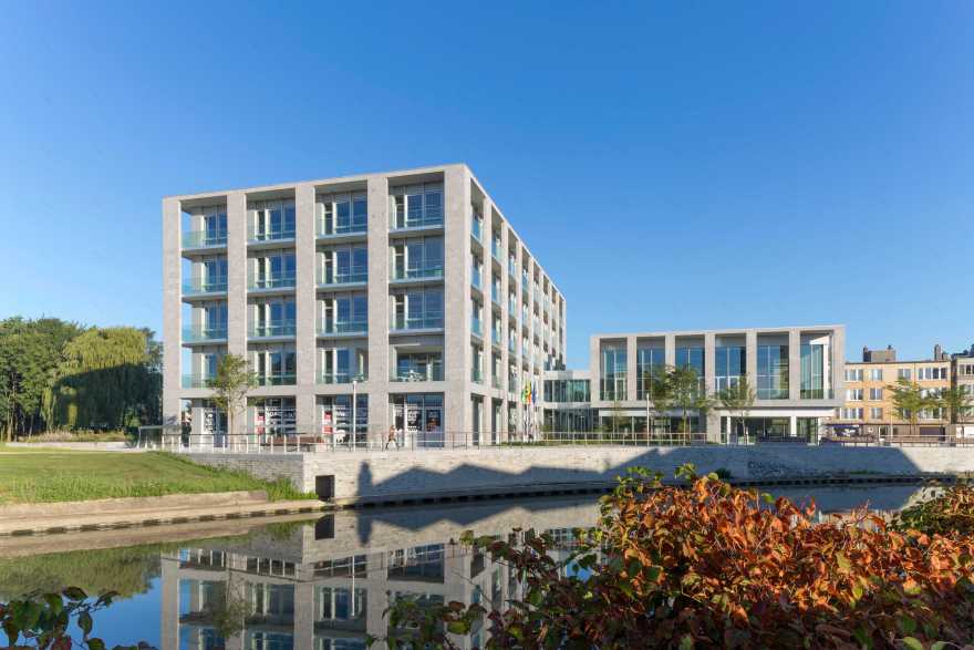 德因策市政厅-20