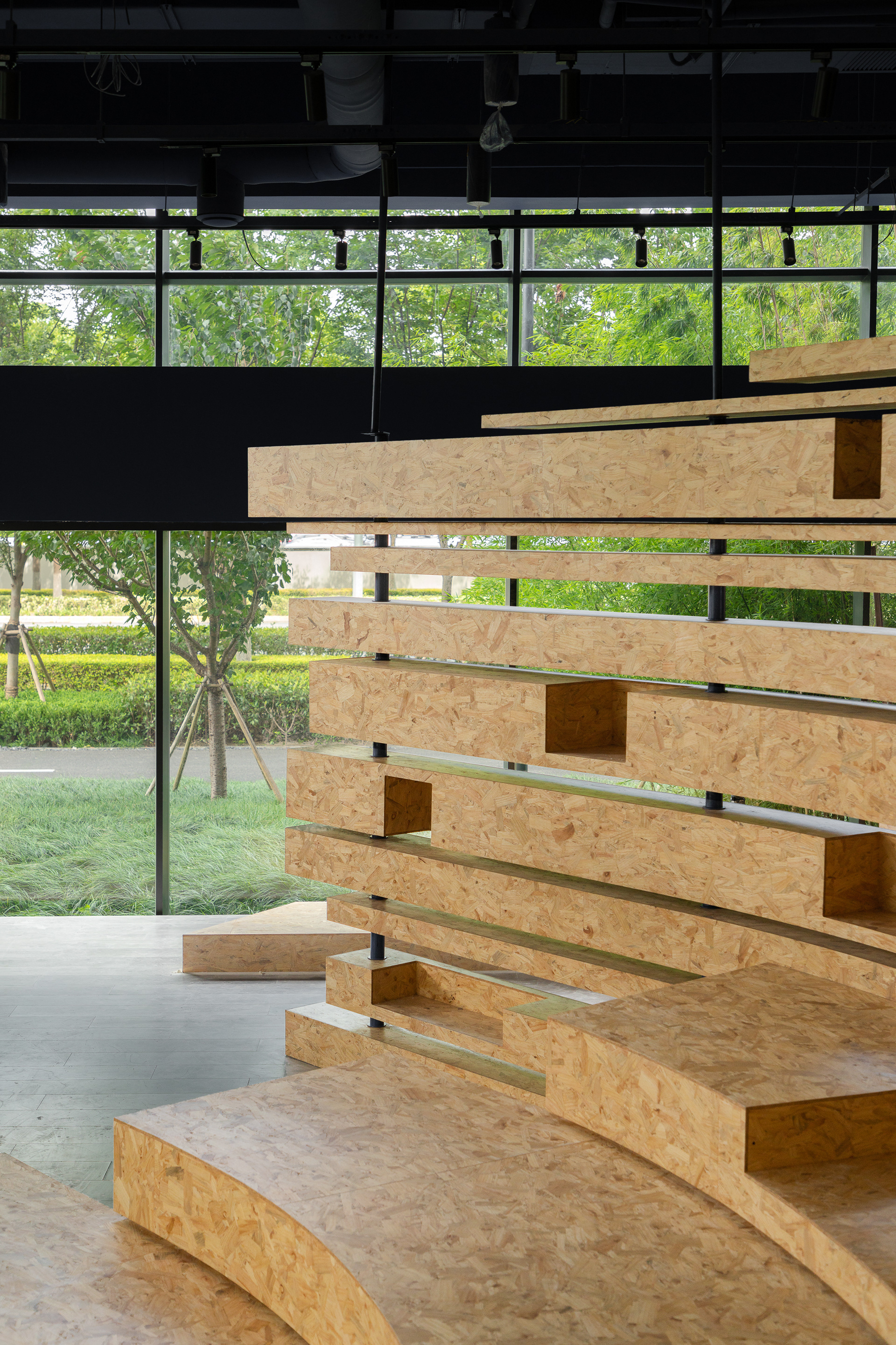 LZArchitects panasonic wind tunnel meetroom-8