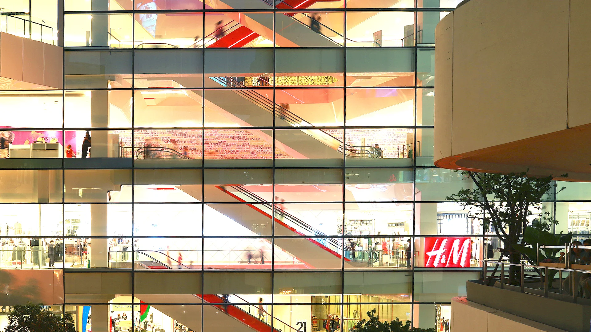 艾美奎娅购物广场（注：EmQuartier是曼谷的一个知名商业综合体，艾美奎娅购物广场是其比较常见的中文称呼，但不同资料可能在中文译写上有所不同，这是综合考虑后较为贴合的唯一翻译） 丨泰国曼谷-13