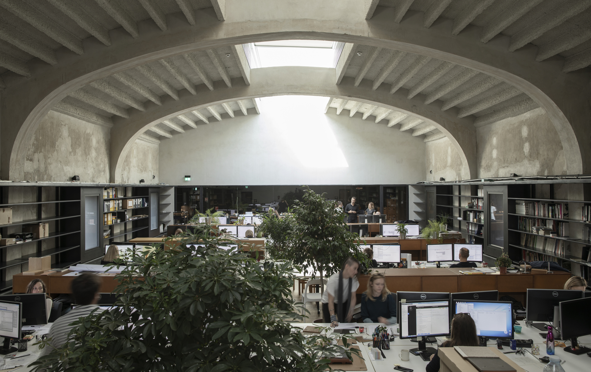 Urania Cinema Transformation / 3LHD-36