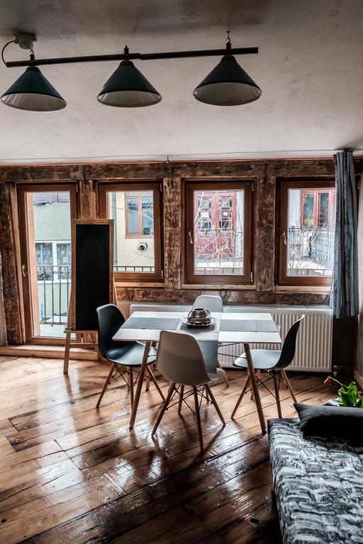 克卢日市中心一公寓的波西米亚风装修丨罗马尼亚-1