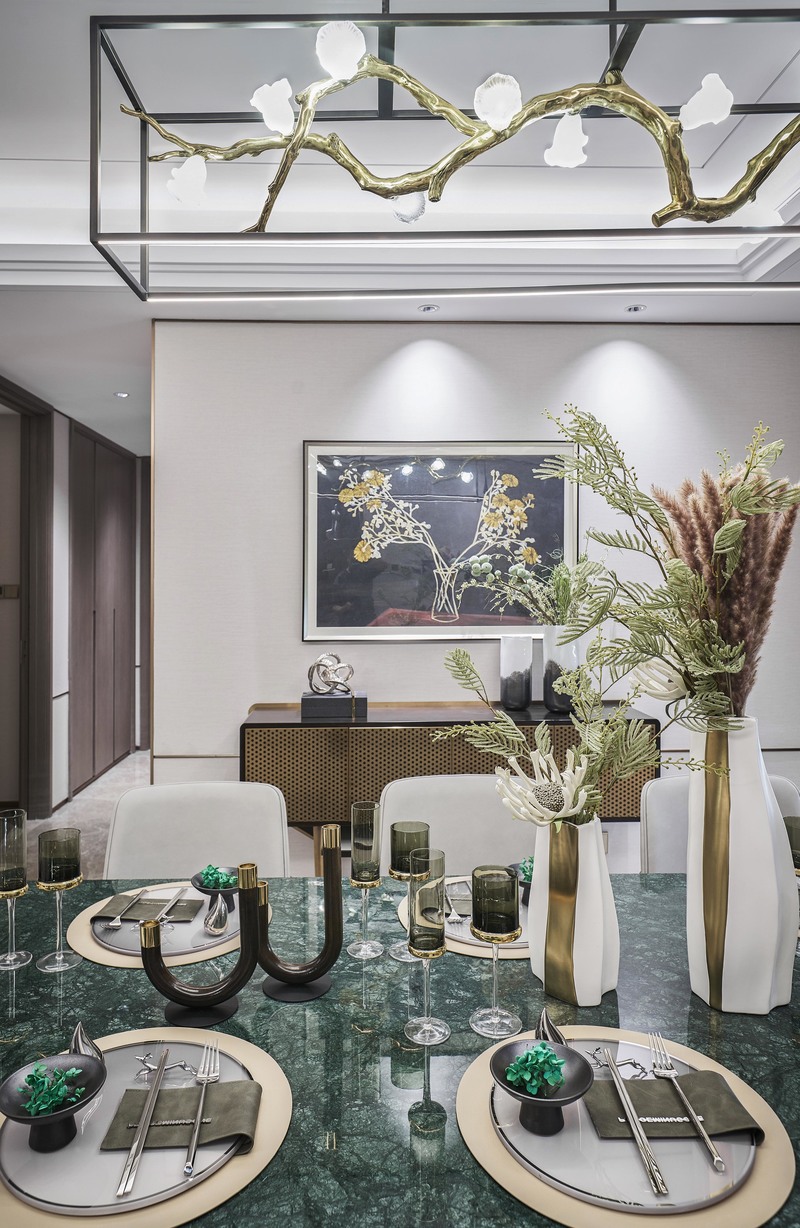 中海·黄龙云起——现代法式与东方古典的完美碰撞-1