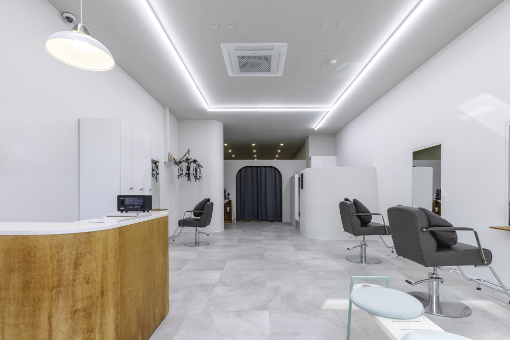 白色简约，20 平米小空间的华丽转身-2