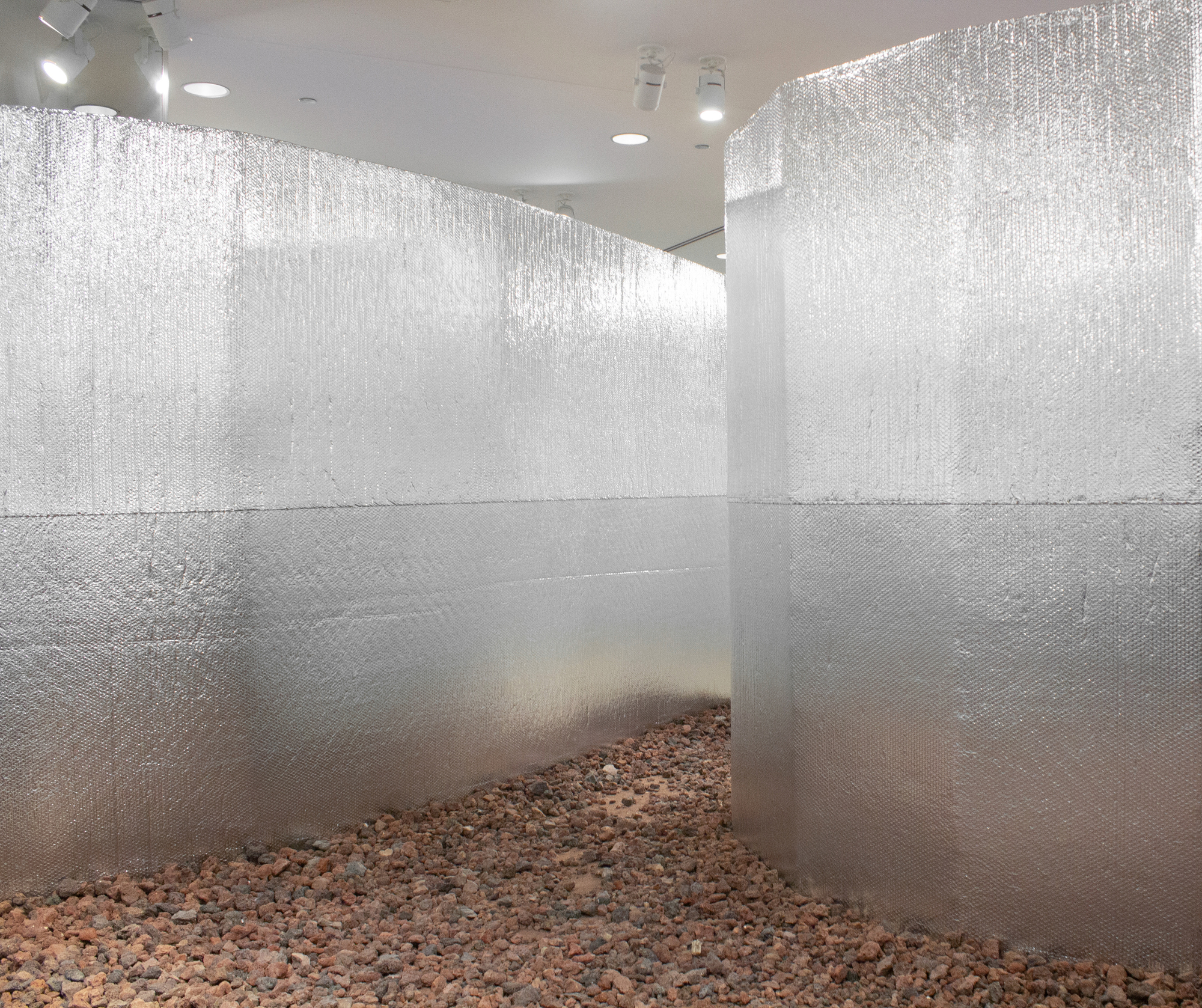 The Embellished, the Transient, and the Critical Installation / Alsar Atelier-30