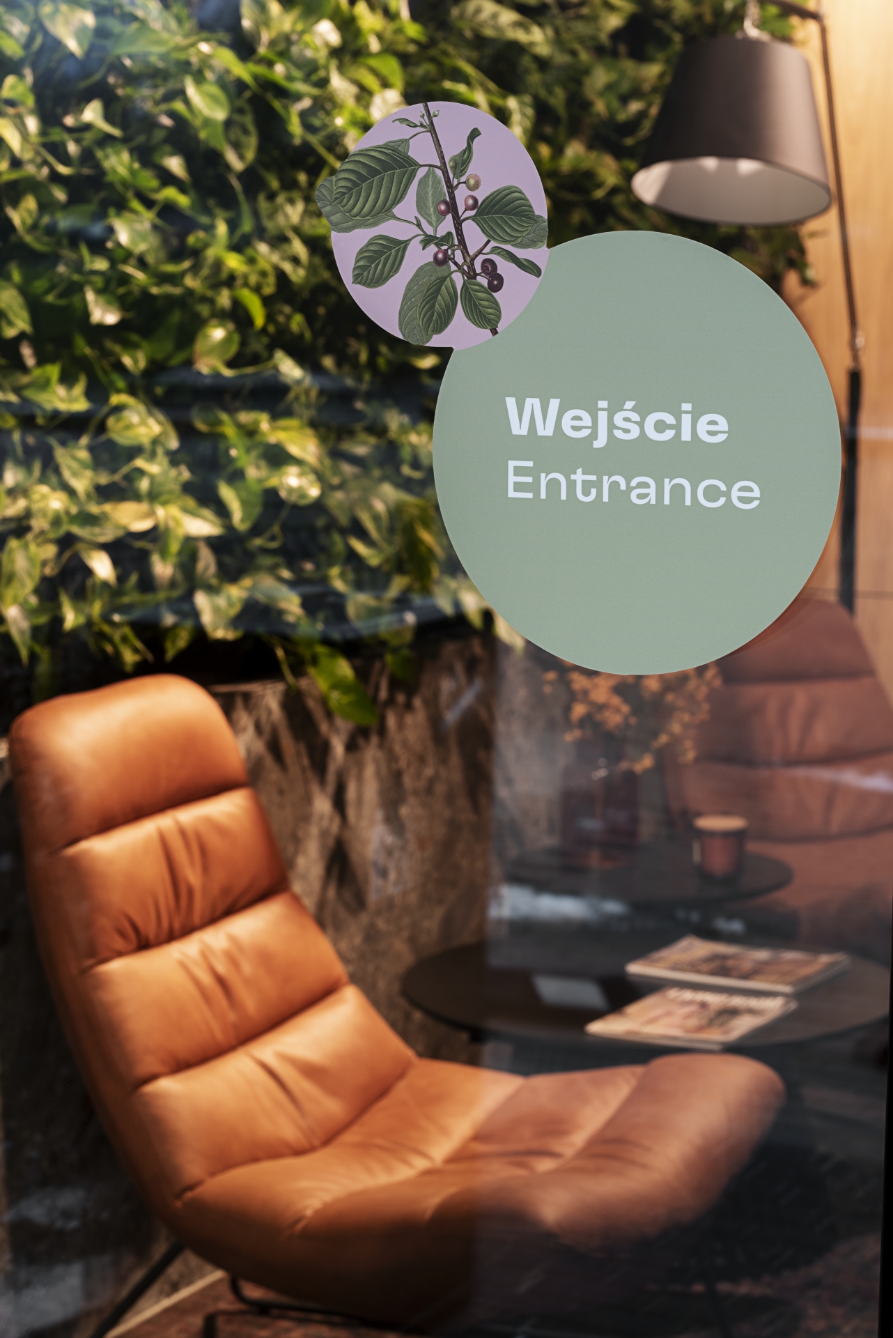 Resi4Rent 大楼导视系统与环境图形设计丨波兰克拉科夫丨blank studio,wayfinding studio-20