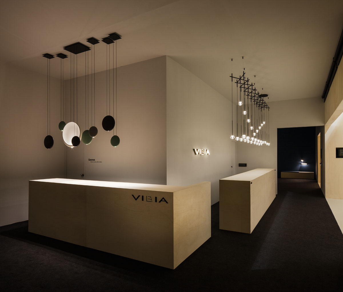 05 11 STAND VIBIA EN LA FERIA EUROLUCE 2015 DE MILÁN-27