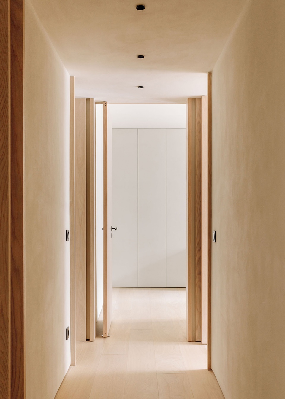 里斯本 AP 公寓 | 温馨柔和的现代空间改造-27