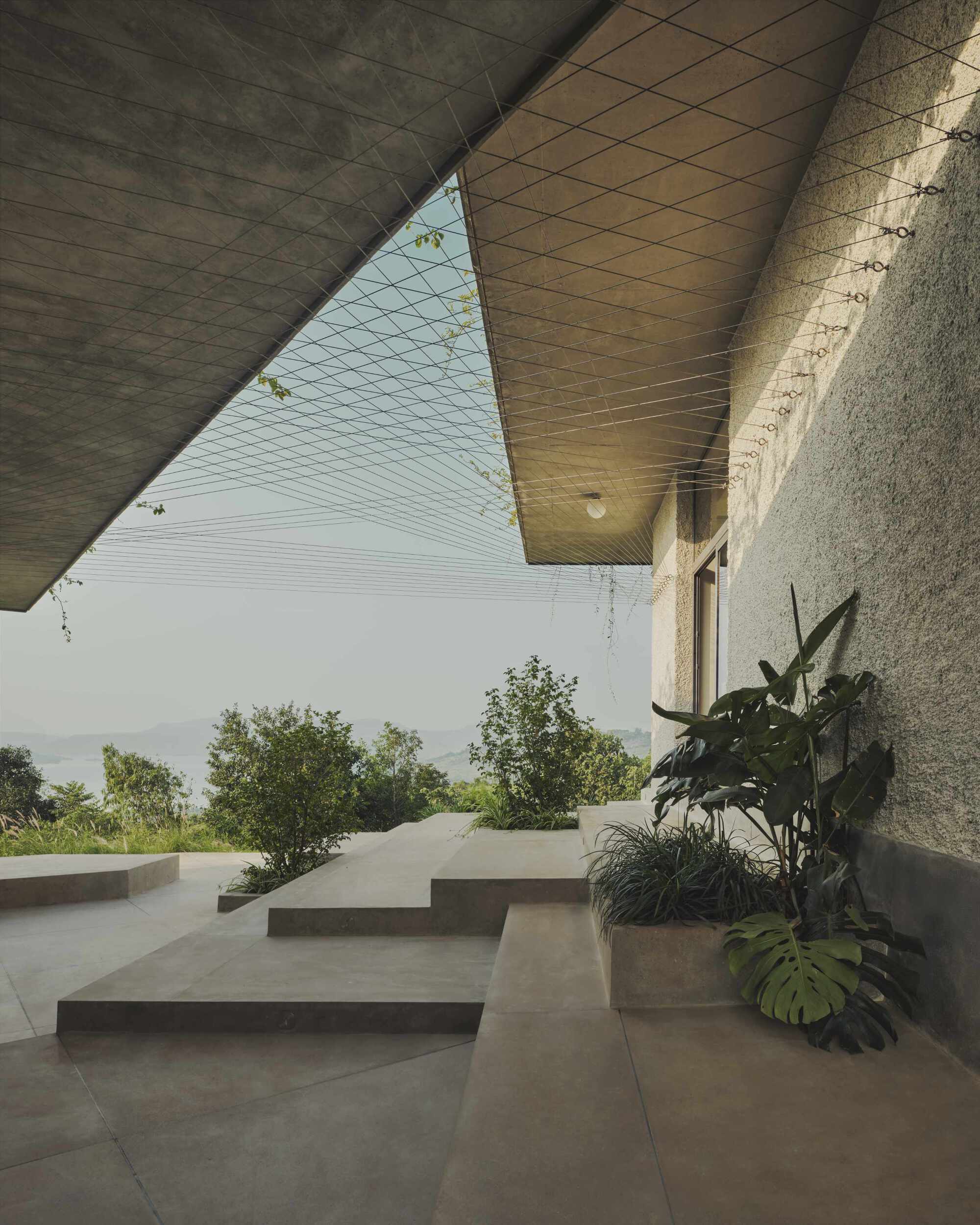 湖景别墅；湖畔住宅（注：Lake House常见释义为这两种，具体需结合语境确定，这里按常见理解给出） 丨印度丨Mazumdar Bravo-21