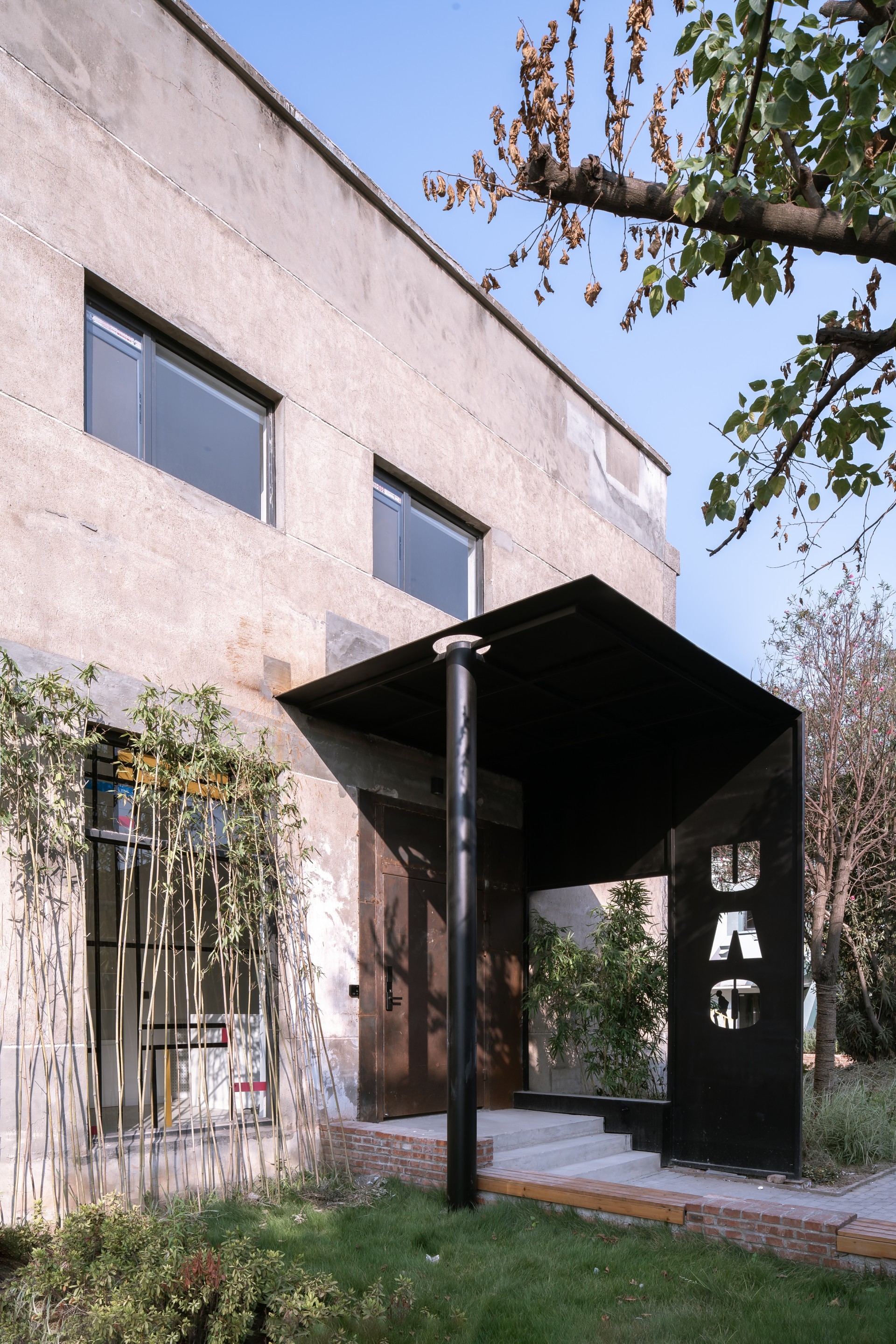 武汉梁友红坊艺术社区 UAO 办公室设计 | 旧厂房的现代新生-42