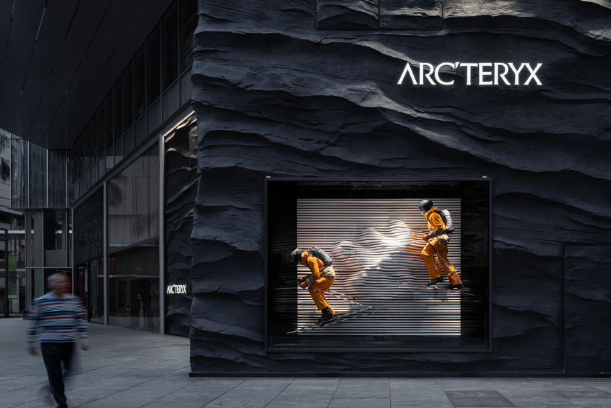 始祖鸟2025 7P\8P系列橱窗及DP设计丨PILLS-63