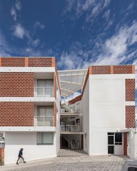 维拉纽瓦住房丨厄瓜多尔丨ERDC Arquitectos