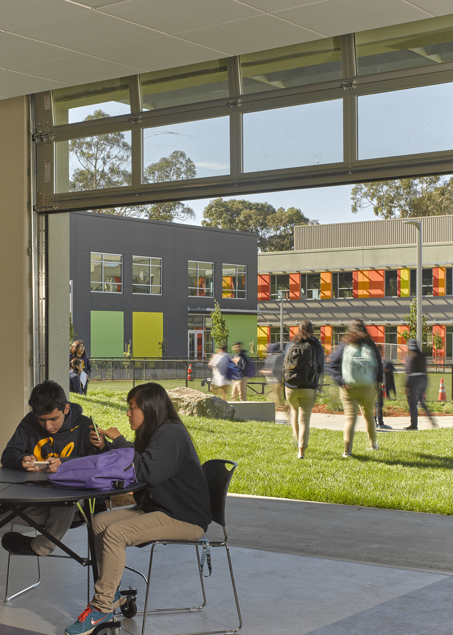 重构废弃场地,打造灵活学习空间的山顶学校-9