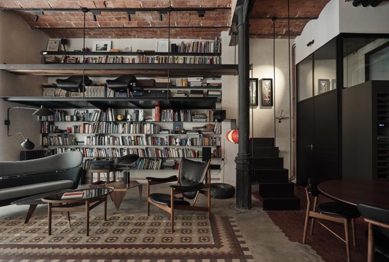 从旧仓库到哥特区的工业阁楼改造丨西班牙巴塞罗那丨vilablanch室内建筑工作室-13