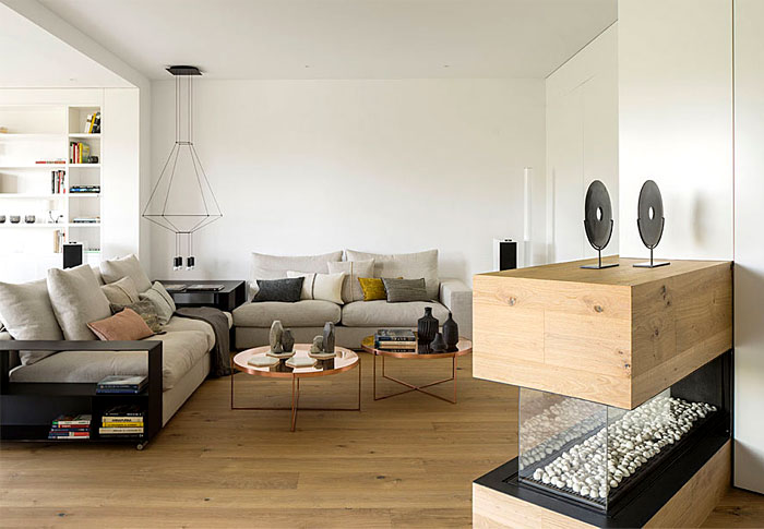 巴塞罗那：自然美景与现代艺术相连的独立住宅-1