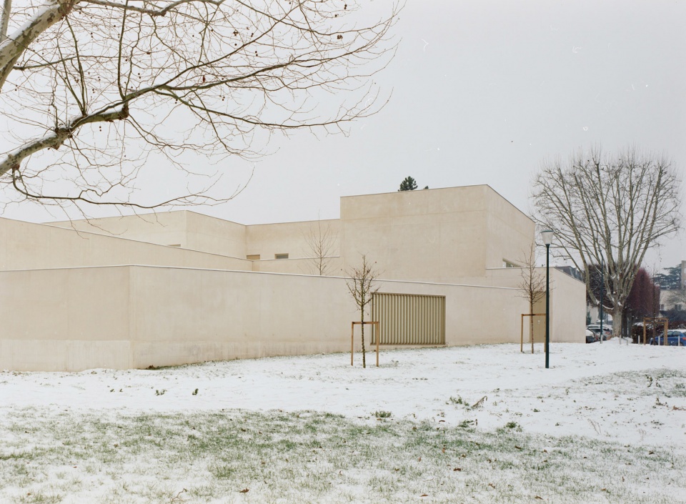 弧形墙体打造和谐环境,彩色混凝土呈现现代永恒-43