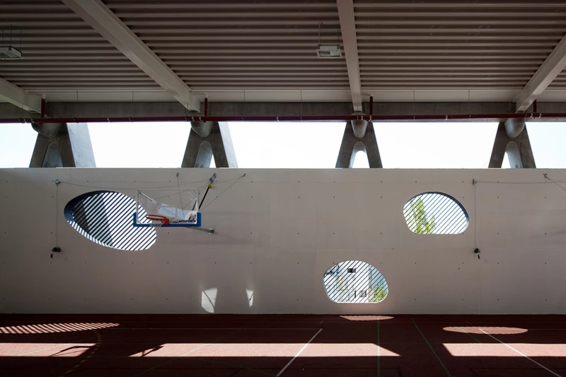 葡萄牙 Emídio Navarro 中学现代改造，室内设计焕新-17