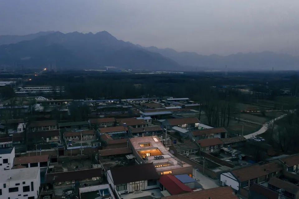 京郊民宿"瞻院" | 弧形屋顶下的生活美学-11