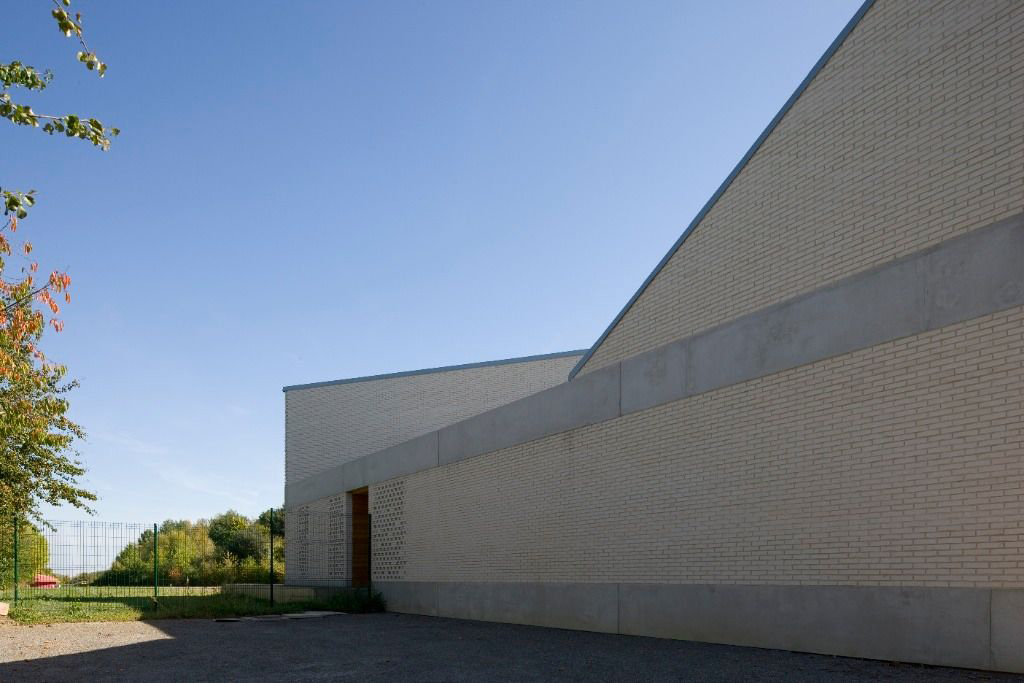 法国卡昂公园服务中心绿色建筑设计-7