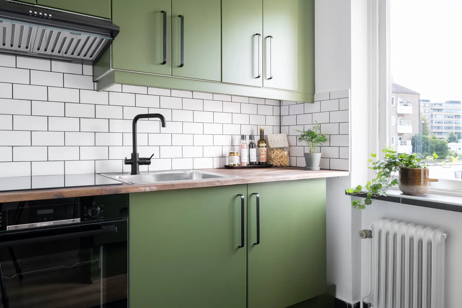 瑞典 26m2 绿色时尚工作室-3