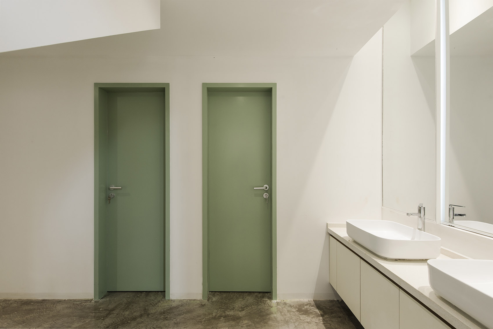 “小城故事”：两座旧厂房的新生，贵州 / 未来以北工作室-92