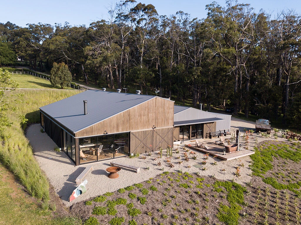 澳大利亚乡村的现代仓储美学-6