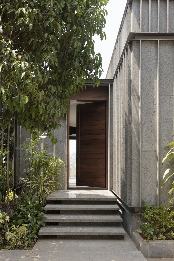 印度湖边悬浮别墅-37