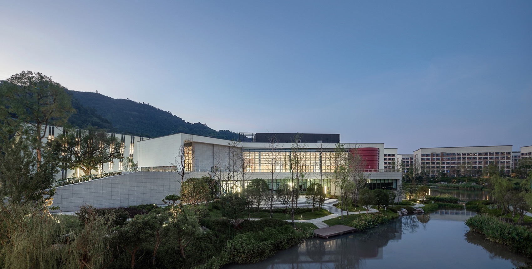 成都工业学院宜宾校区学生活动中心丨中国宜宾丨同济大学建筑设计研究院(集团)有限公司-5