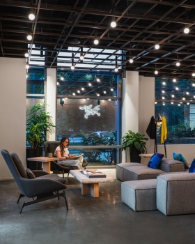 阿尔克特里巢穴办公室丨加拿大温哥华丨M Moser Associates