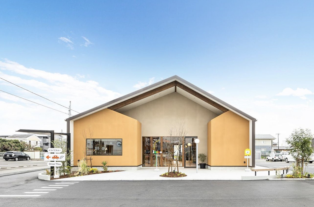 斜屋顶下的面包店丨日本-8