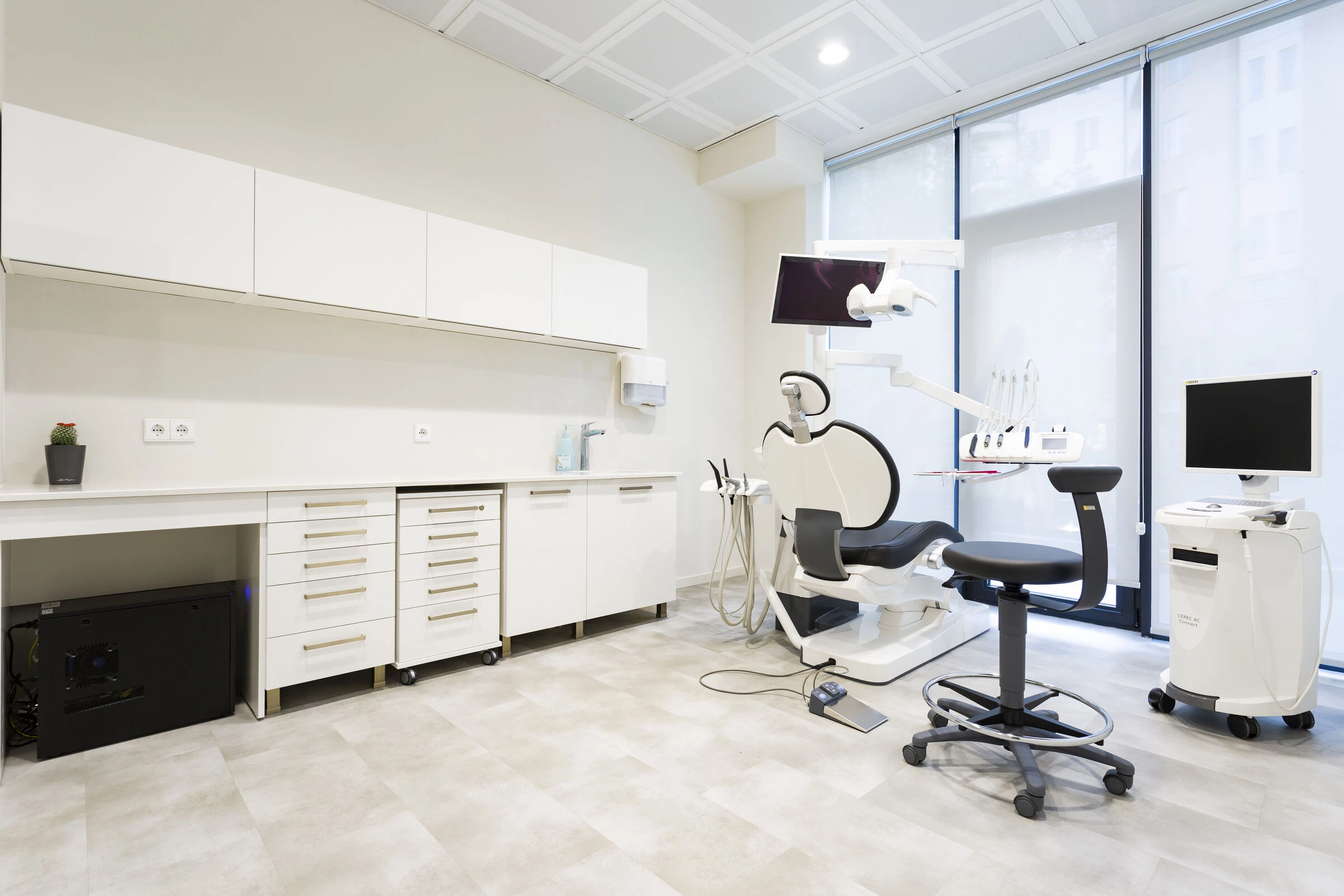 Implantology and Orthopedic Stomatology Center-9