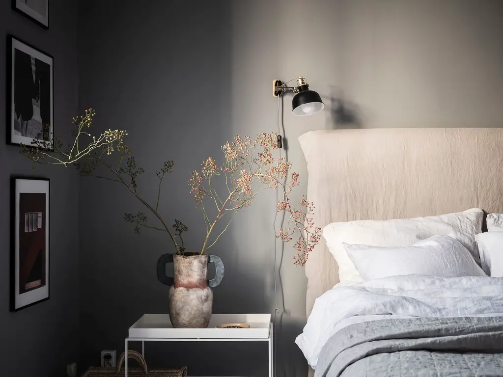 棕色调的瑞典风格公寓设计-18