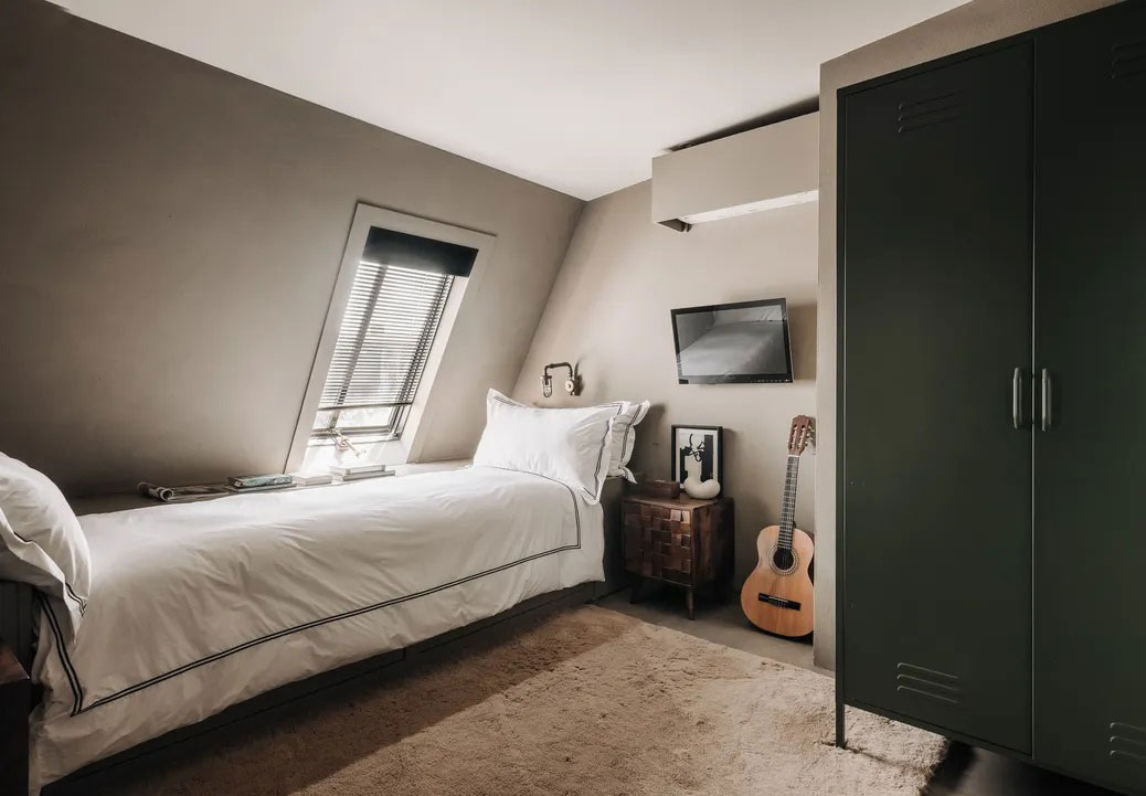 阿姆斯特丹运河公寓的自然极简设计-28