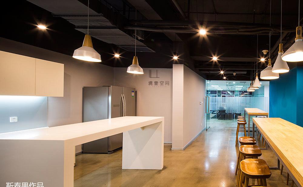 成都飞鱼星空办公室-9