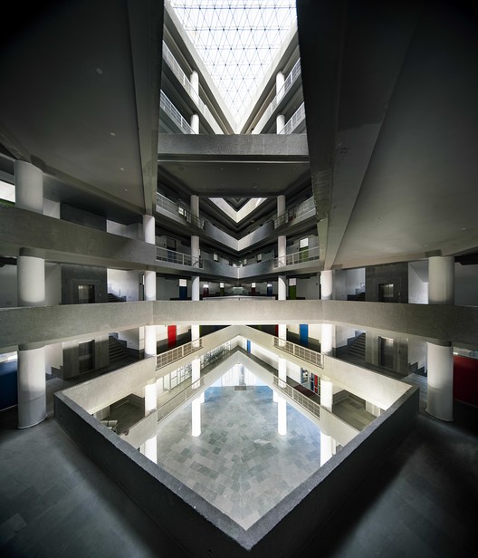 印度 CGC 学生宿舍丨Charged Voids-26