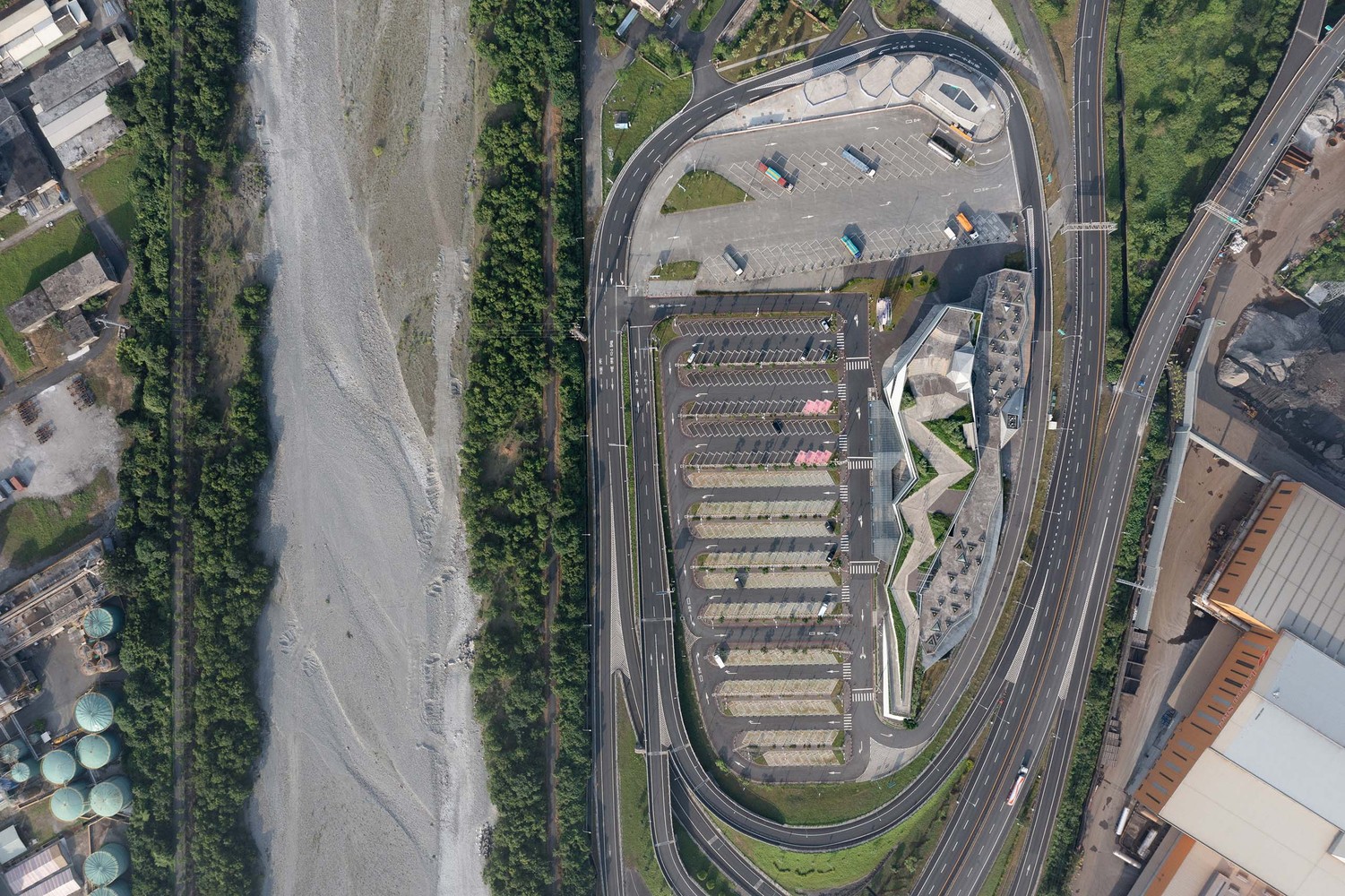 宜兰苏澳高速公路休息区及服务区丨翁祖模建筑师事务所-10