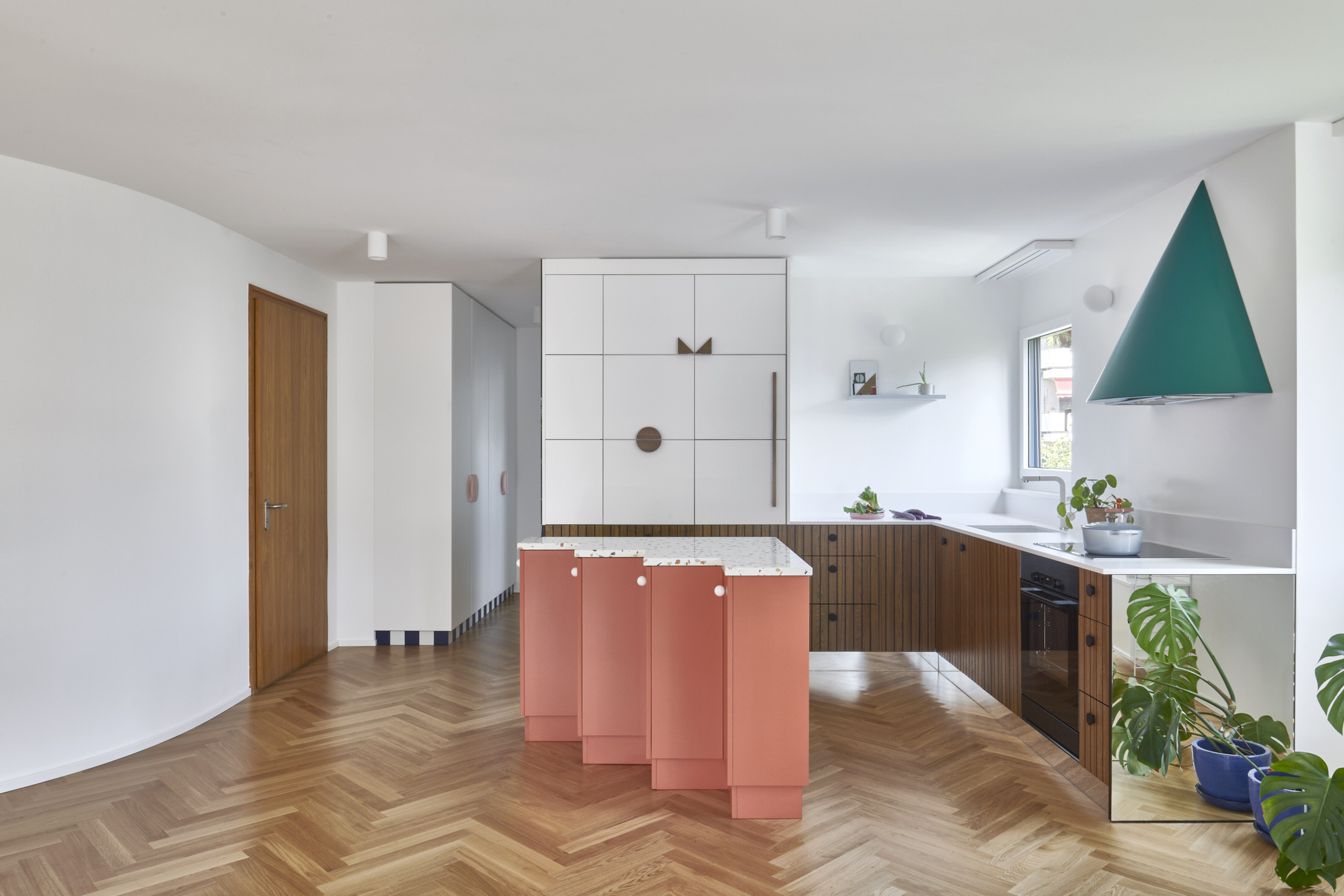 瑞士 Sion 公寓丨Coci 工作室-1