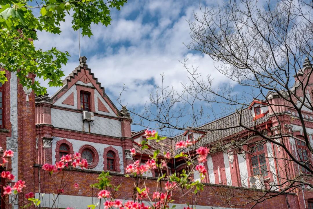 上海交通大学徐汇校区华山路入口景观提升设计丨中国上海丨上海亦境建筑景观有限公司,上海交通大学设计学院风景园林研究所-44