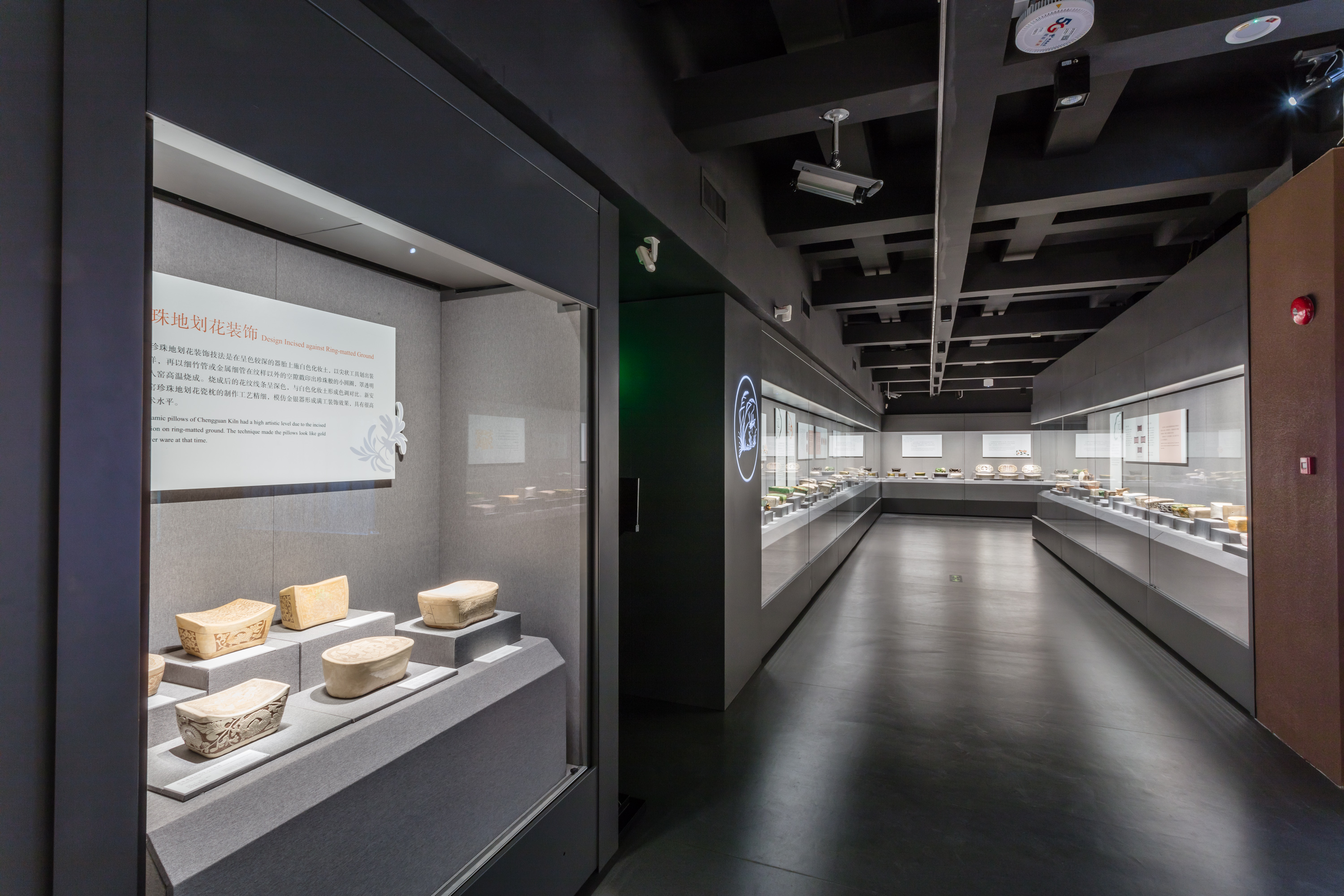 四川克里克 文物展柜定制 南越王博物院 博物馆展柜-1