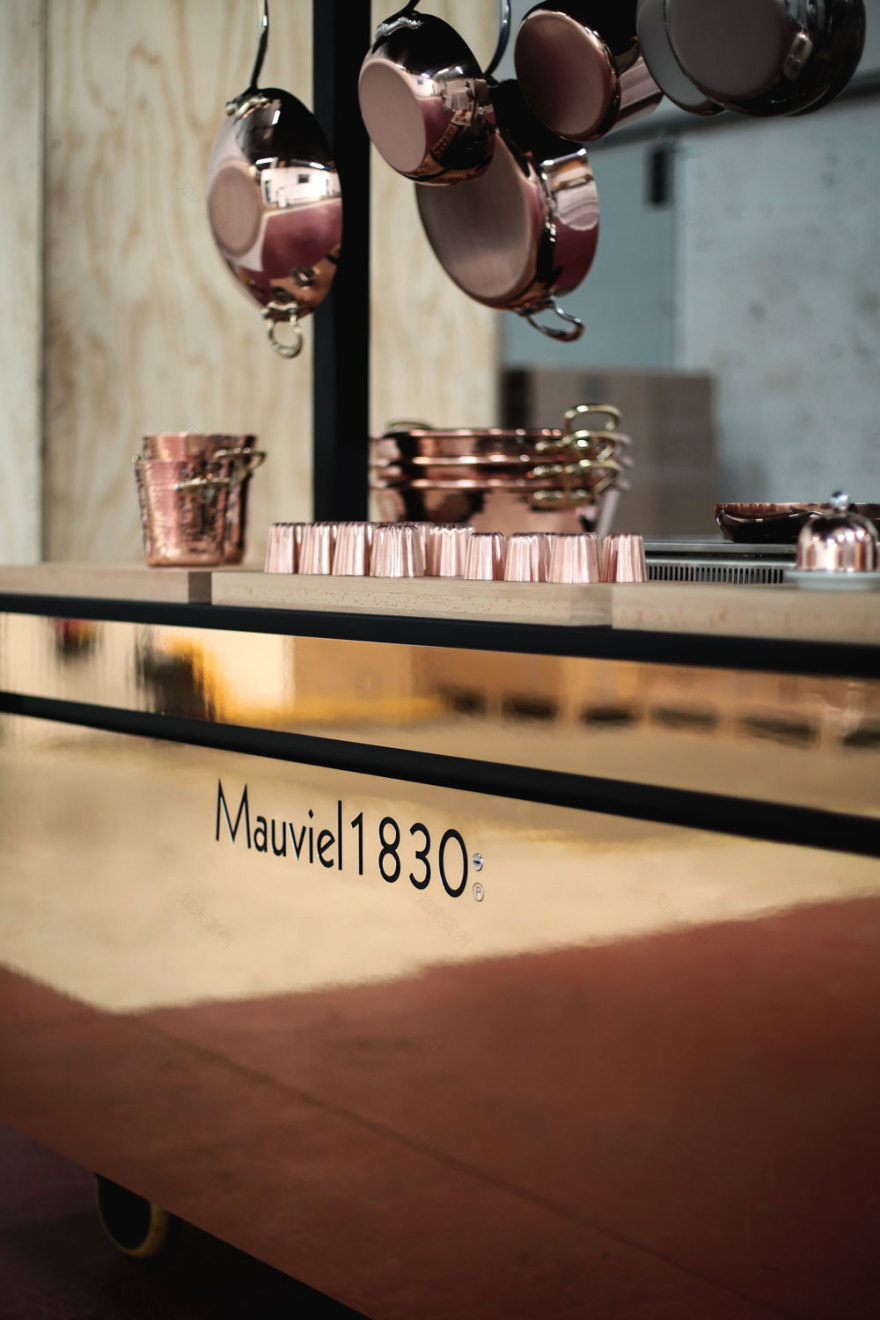 莫维耶1830 变形煲(注:Transformer bo·这里bo·不完整,推测可能是煲相关单词,若有更准确信息可进一步完善) -19