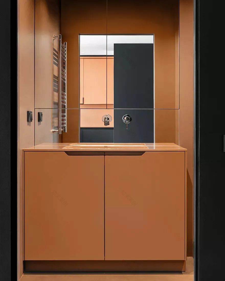 黑白魅力 · 120㎡艺术空间设计丨Alexandra Burmistrova-48