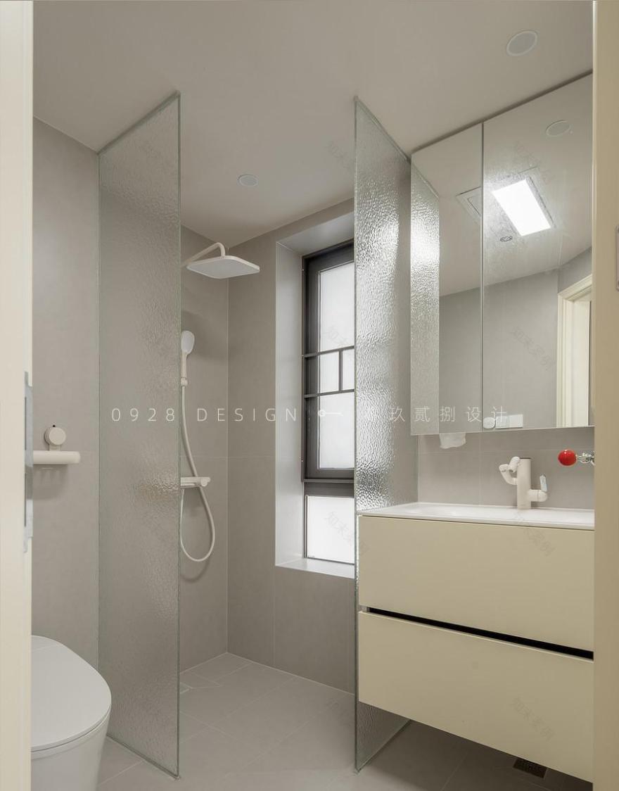 在干净的空间里,加入一点有趣的颜色-73